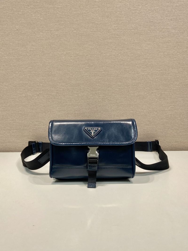 Pra*a waist chest packs